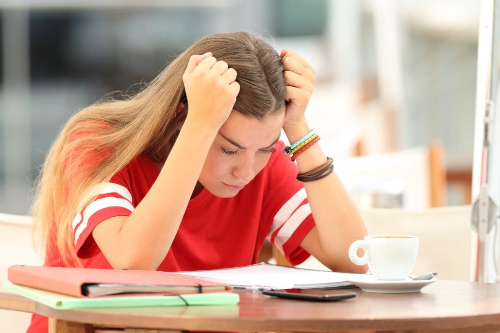 How to Identify Sentences from Narrative Essays in Writing Tasks